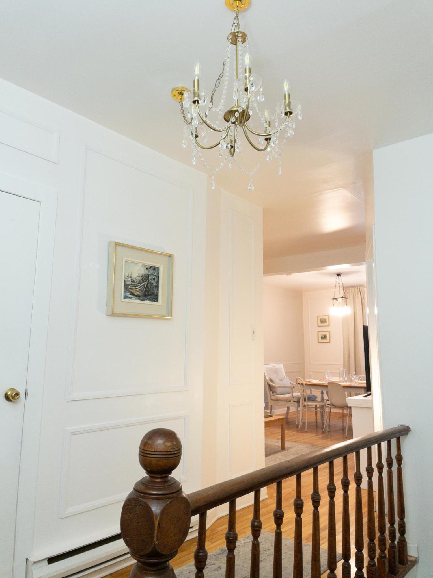 Вилла Heart Of Mtr For Memorable Experience 7Minmetro 2 Backyard Fully Equipped Монреаль Экстерьер фото