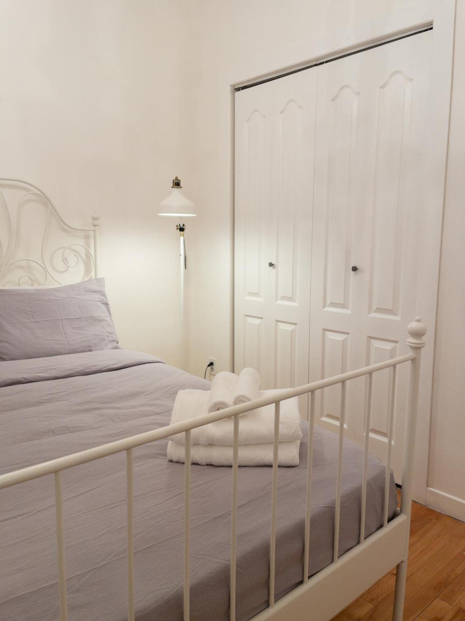 Вилла Heart Of Mtr For Memorable Experience 7Minmetro 2 Backyard Fully Equipped Монреаль Экстерьер фото